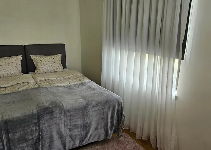 Unique & Spacious 2 Bedroom With Sauna Appartamento